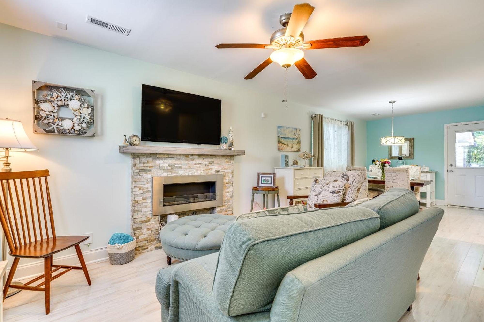 Cozy Goose Creek Escape With Patio And Grill Villa Exterior foto