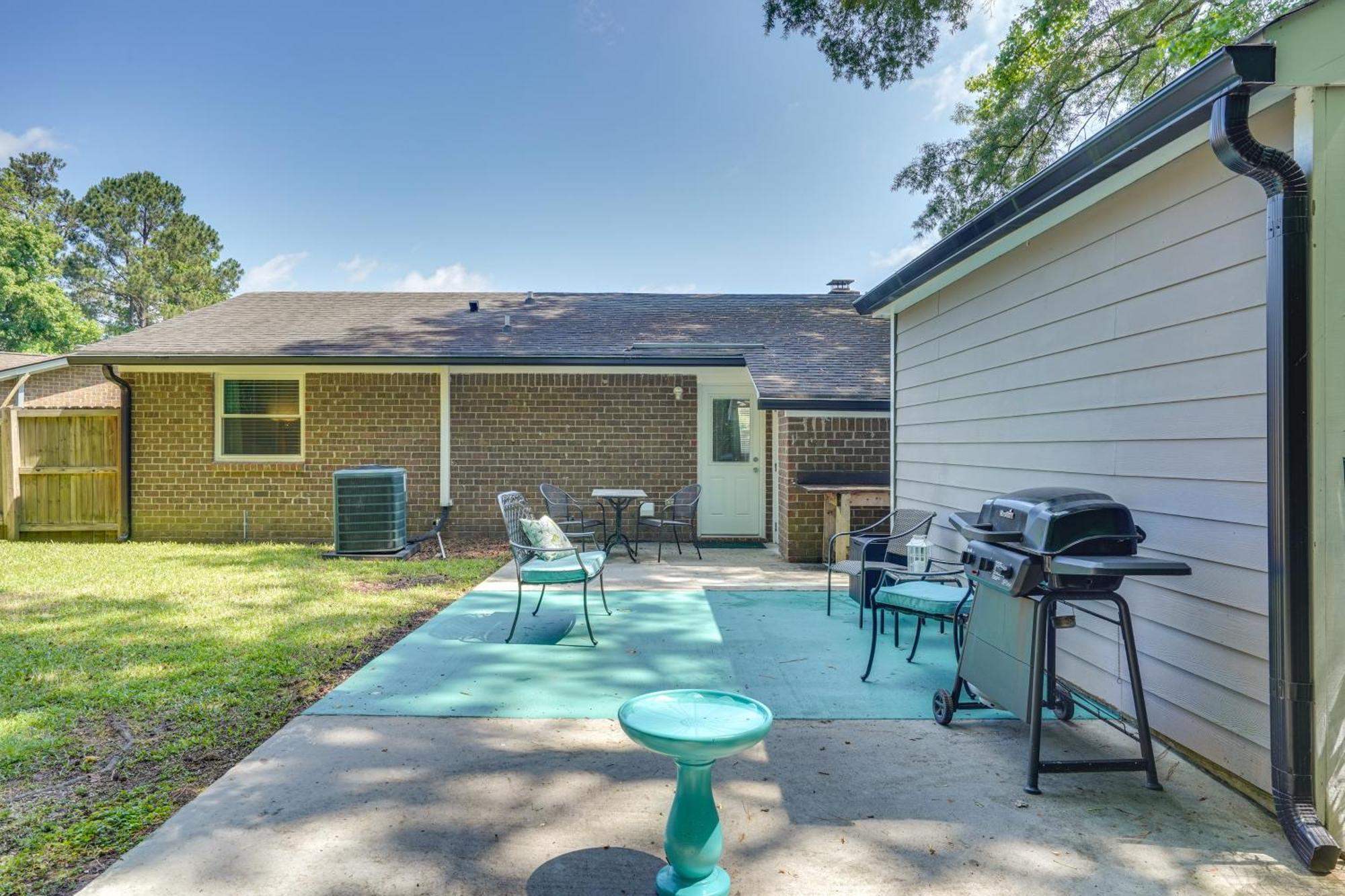 Cozy Goose Creek Escape With Patio And Grill Villa Exterior foto
