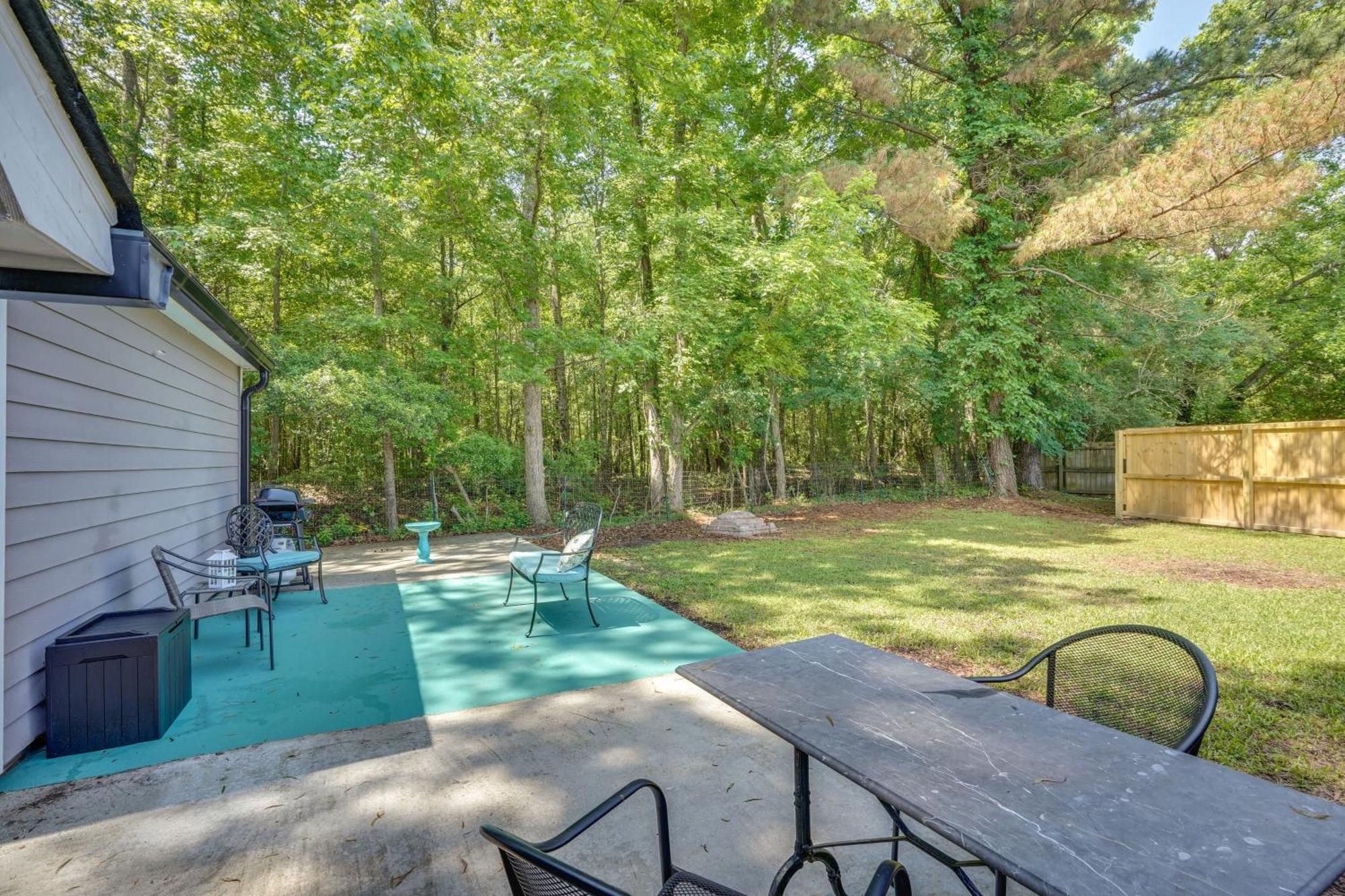Cozy Goose Creek Escape With Patio And Grill Villa Exterior foto